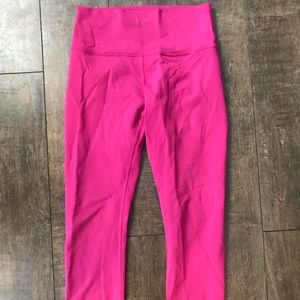 Lululemon High Times 7/8 magenta leggings size 8